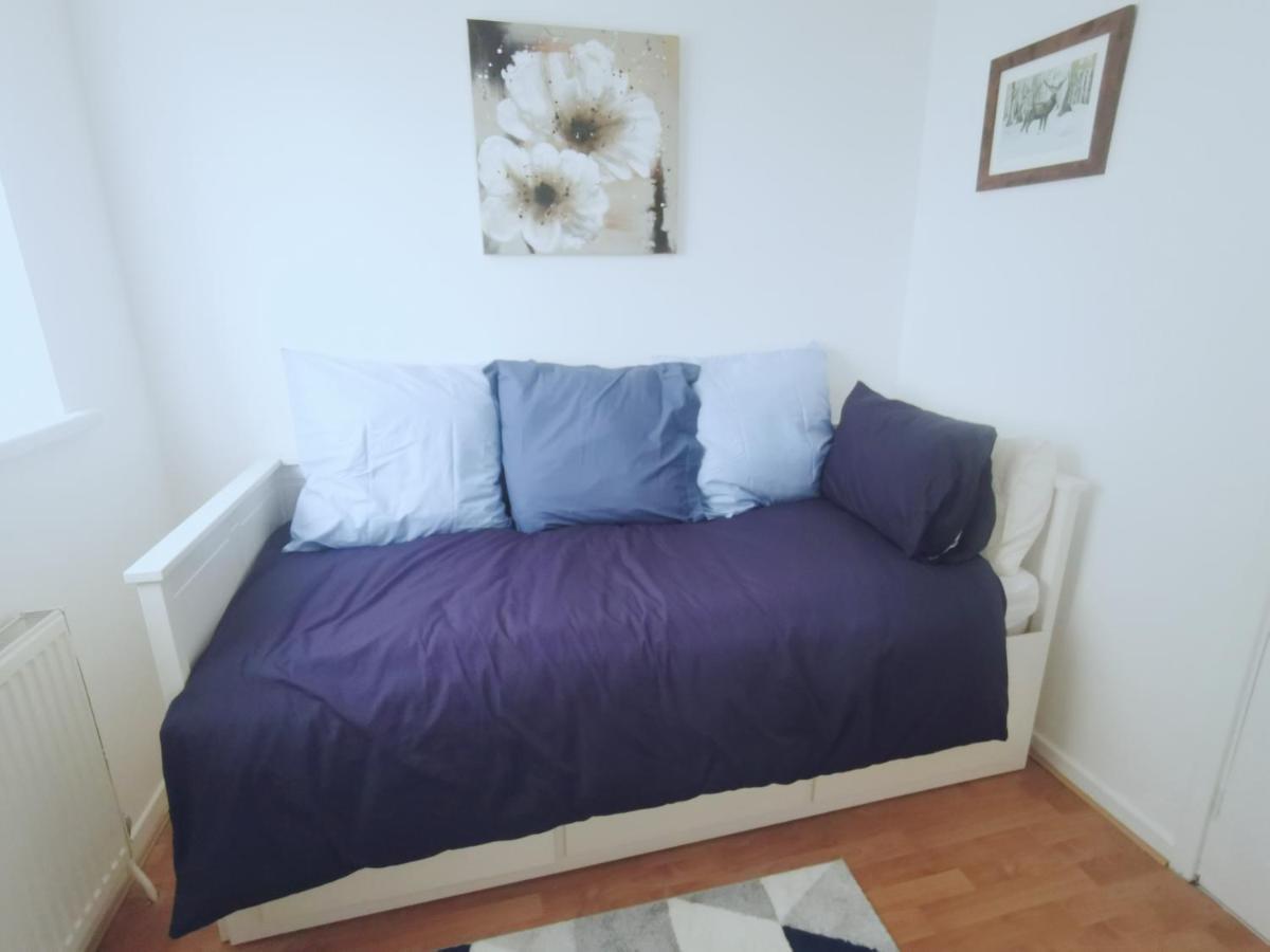 Room In A Friendly Home In A Quite Neighborhood Of Cardiff Extérieur photo
